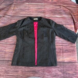 Pre-Owned Chic Black Blazer with Vibrant Pink Accent